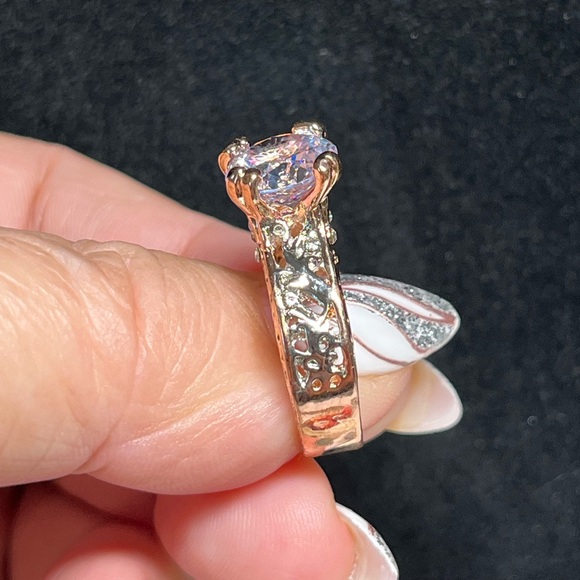 🍑Stunning rose gold chunky rhinestone ring -etched NWOT - Picture 1 of 10